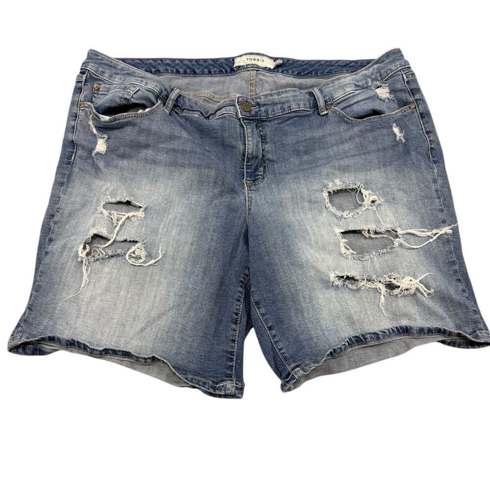 Torrid Plus Size Distressed denim shorts Size 24